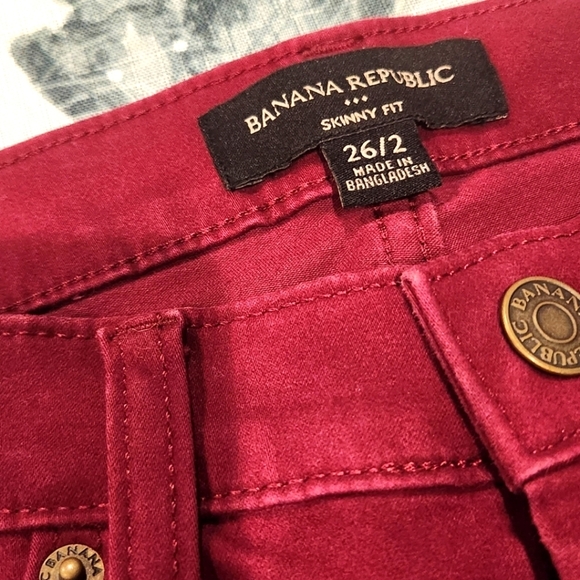 Banana Republic Skinny Fit Denim Jeans Womens 26 R Burgundy Mid Rise VDAY - Picture 4 of 4